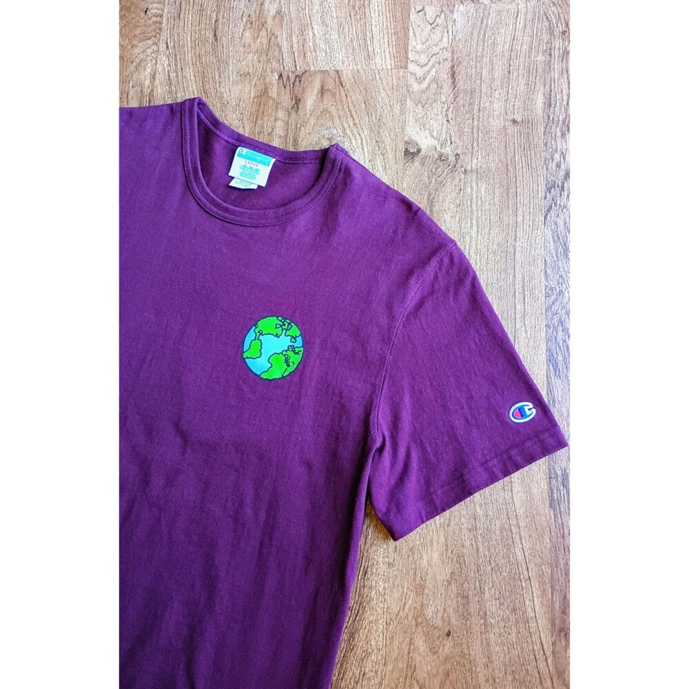 Champion Vintage Purple Earth Alien T-Shirt Men's Large - Picture 5 of 9